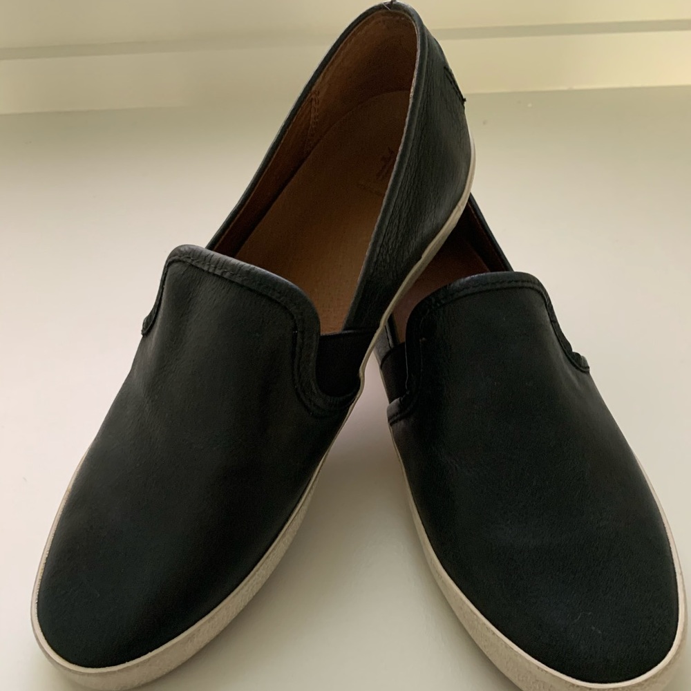 FRYE Dylan Black Leather Loafers